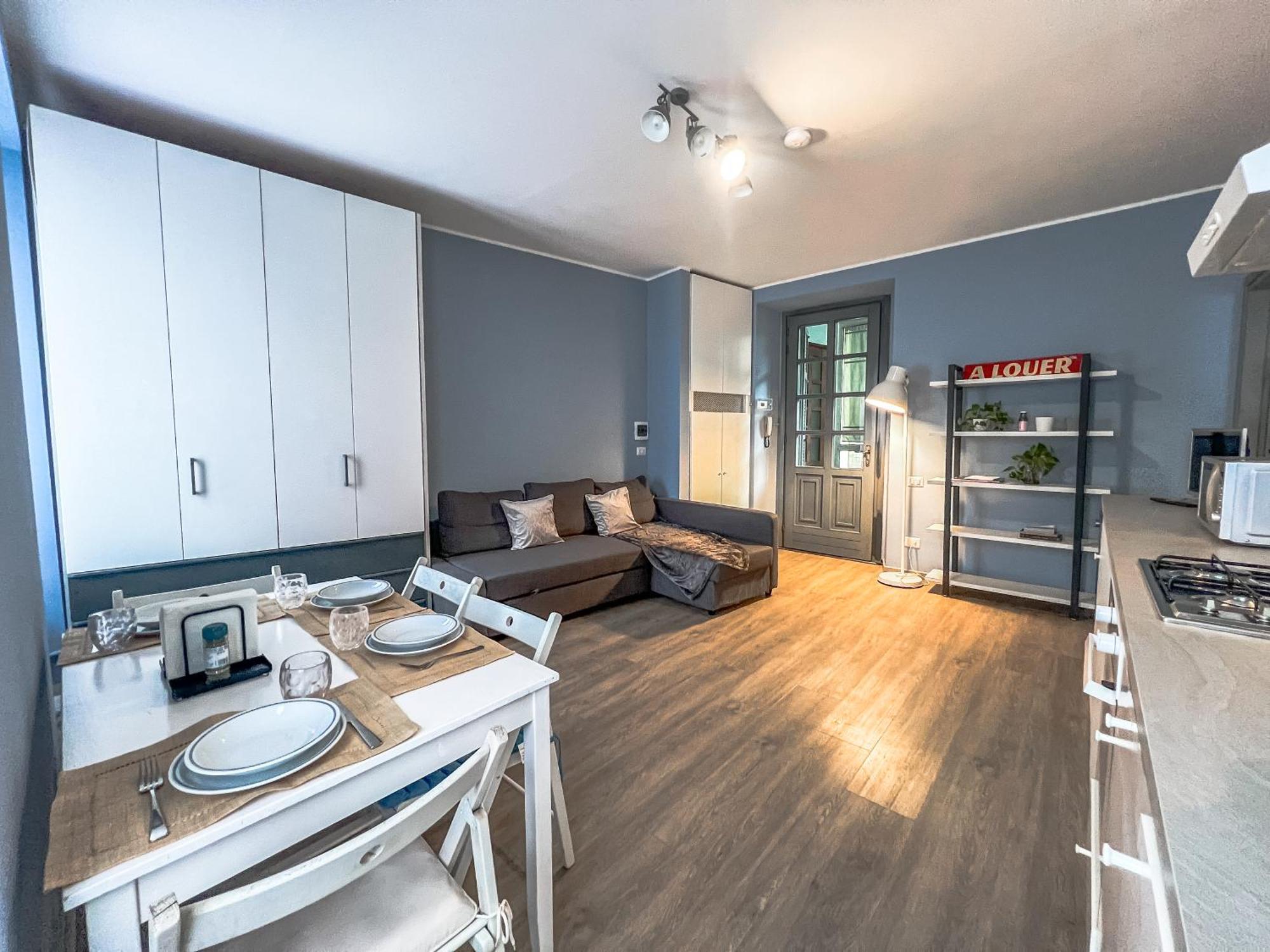 Cozy Duomo Retreat Apartment Como Exterior photo
